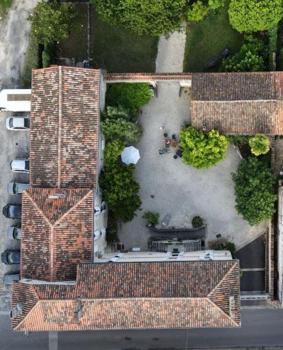 Gîte Le Bonheur Hiersac Exterior foto